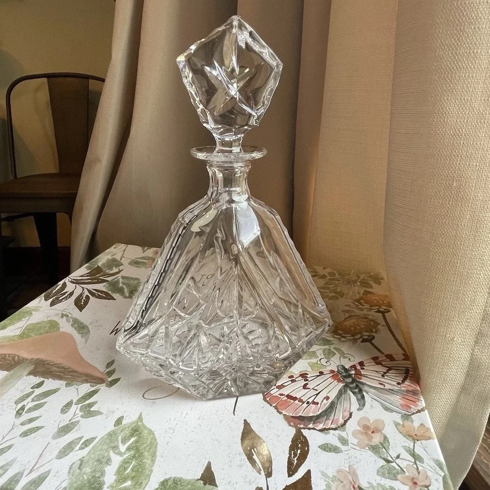 VTG OLYMPIC BLOCK 24% Leaded Cut Crystal Decanter Poland Whiskey FREE SHIPPING*